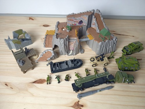Lot micro machines militaire