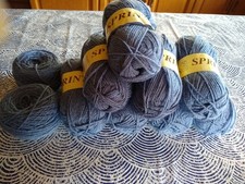 Lot de 10 pelotes de laine