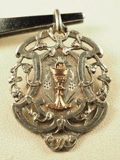MEDAILLE RELIGIEUSE ANCIENNE