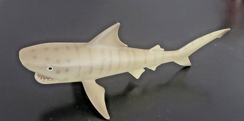 Figurines requin tigre 14555 - figurines,