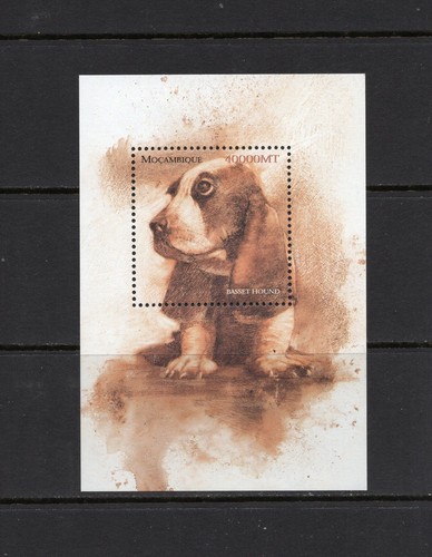 S5332 mozambique 2002 chiens - 2002,