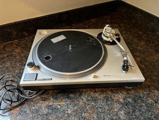 Technics sl-1200mk2 turntable FOR PARTS OR REPAIR 1200 MKII