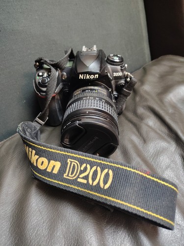 Nikon d200 2mp dslr - d200,