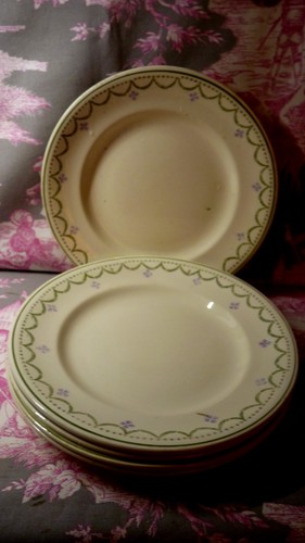 Anciennes assiettes plates - 5,