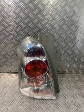 2004 TOYOTA COROLLA VERSO PASSENGER SIDE REAR LIGHT #2