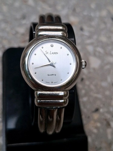 Montre quartz pour femmes - à,