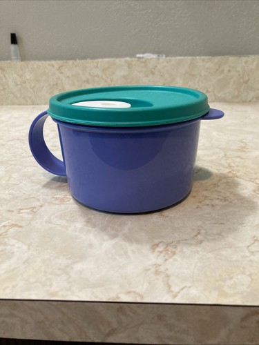 Tupperware crystal wave - oz.,