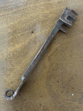 Ancienne Clé en Fer Forgé à Identifier