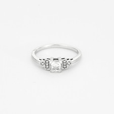 Mauboussin - Un Autumn 1930 n°5 - Solitaire ring in white gold and diamonds
