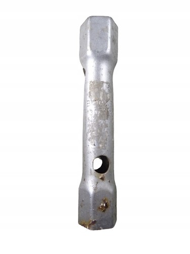 Clé douille bocker 30x32 - clé, à