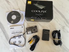 Nikon Coolpix S600 avec