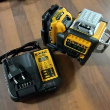 Vrai Laser Dewalt DW089LG complet professionnel 12 lignes rotatifs autonivelants