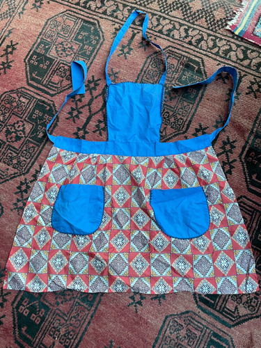 Ancien petit tablier - , de