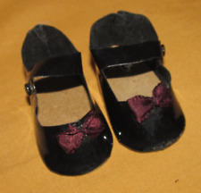 Paire de chaussures vernies