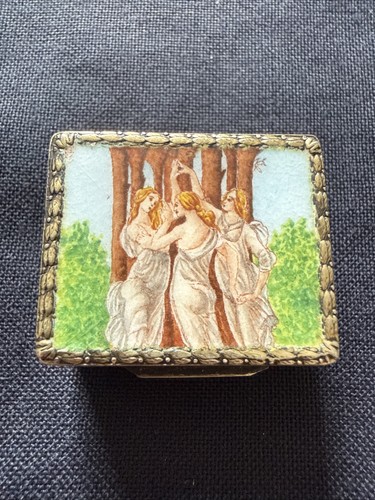 Petite boîte ancienne - petite,
