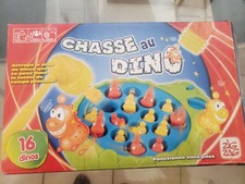 JEUX DE TYPE TAPE TAUPE . CHASSE AU DINO