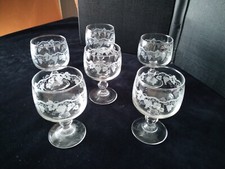 6 Verres à vin Verrerie d' Arc      Modèle "Sarments"