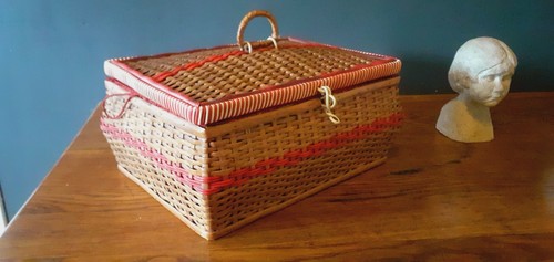 Boîte couture année 60 - À,