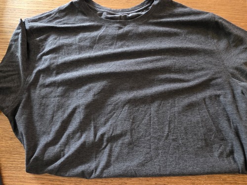Vuori strato tech shirt mens - vuori, t-shirt