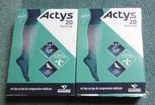 2 PAIRES DE CHAUSSETTES DE