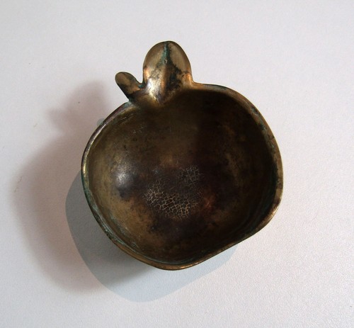 Ancien cendrier pomme - ancien,