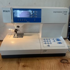 Pfaff Expression 2038 Sewing Machine German Engineering W/ Pedal & Cover