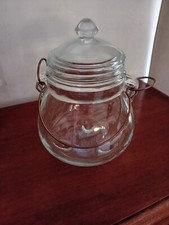 1950, Grande et fine bonbonne