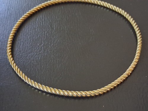 Magnifique bracelet jonc - magnifique,