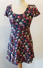 robe patineuse fleurie :: forever 21 :: taille 36 38