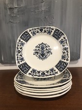 6 ASSIETTES PLATES (CARRÉES) EN FAÏENCE DE GIEN décor " IBIS BLEU  " (lot n°5)