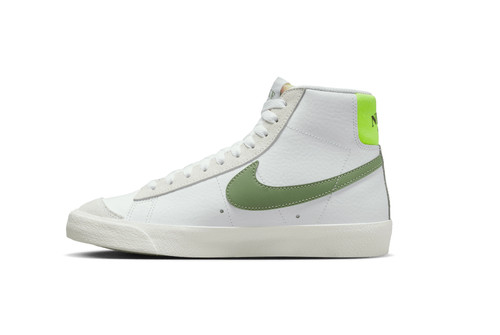 Fj4740 100 wmns - nike, blazer
