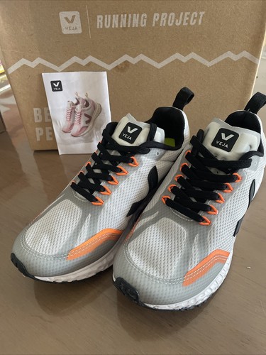 Veja femme - femme,