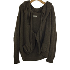 CANNISSE Acrylique Tie Neck