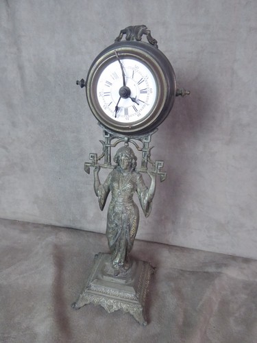 Originale horloge ancienne - ancienne, en