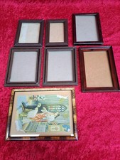 7 Très Vieux Cadres, Cadres