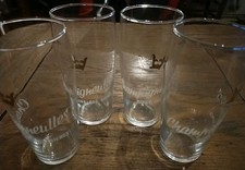 Lot 4 Verres à bière