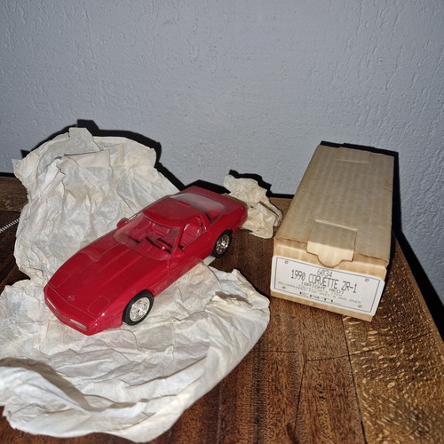 Corvette zr1 rouge ertl - corvette,