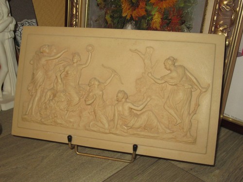 Bas relief femmes muses - relief,