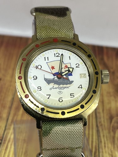Montre avec histoire - , en