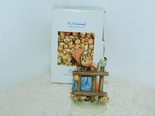 Goebel Hummel "Frühlingsidyll" girl with fence + with box certificate