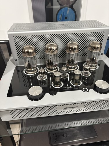 Audio research i50 integrated - research,