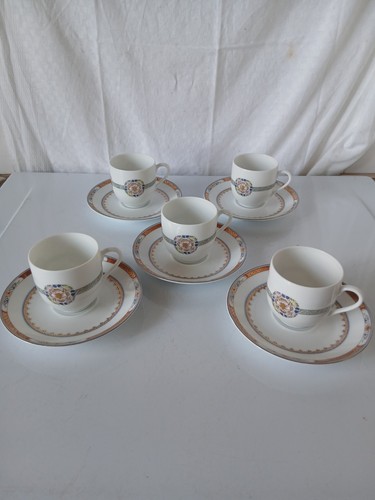 Tasses leur soucoupe en - tasses,