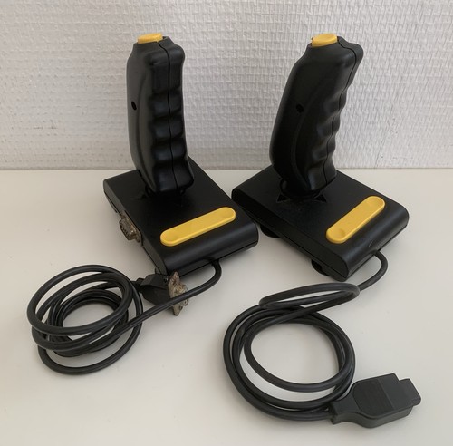 Lot joystick db9 - 2, vintage