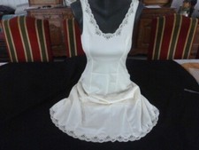 jolie combinaison&fond de robe