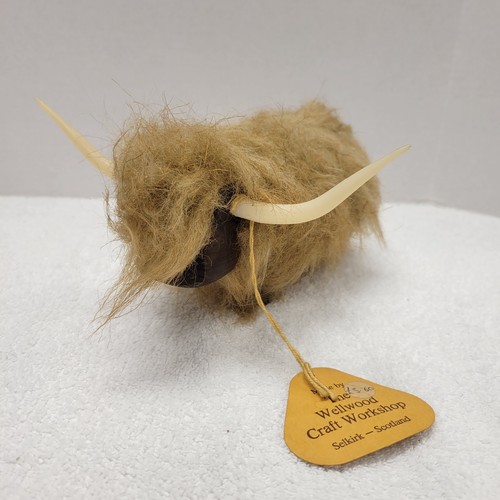 Vintage teak and fun fur - teak, yak