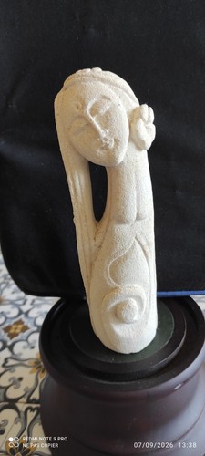 Statuette femme sans socle - statuette,
