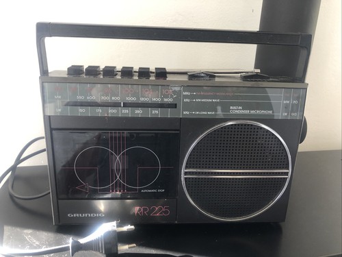 Ancienne radio grundig - ancienne,
