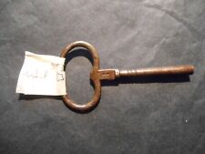 clé clef  XIXe fer forgé de pendule horloge  ref 1 carré de 3mm fort