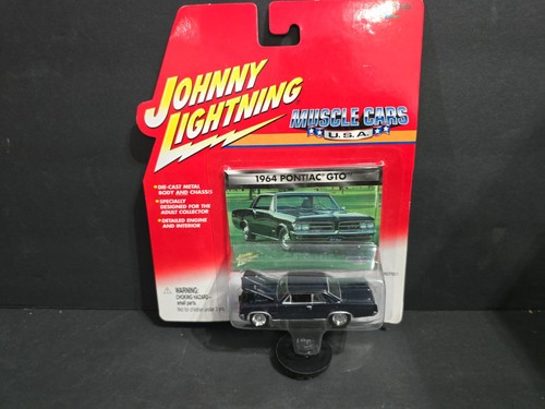 Johnny lightning 2000 muscle - johnny,
