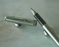 STYLO ROLLER BILLE DE PRESTIGE PARKER SONNET ACIER BROSSE NEUF DE STOCK X53